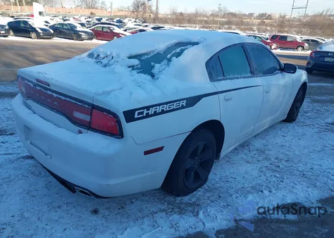 2011 Dodge Charger z USA, uszkodzony, nr VIN 2B3CL3CG5BH608093